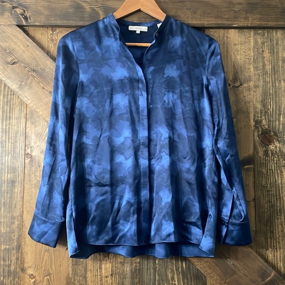 VINCE Winter Tie Dye Silk Blouse - Picture 4 of 9